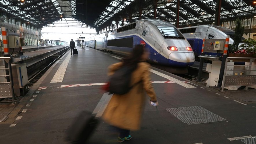 Des TGV à quai le 1er juin 2016 gare de Lyon à Paris