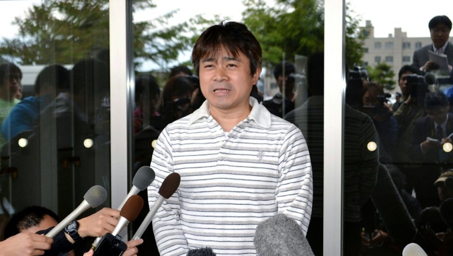 Le père de Yamato Tanooka, un garçonnet de 7 ans abandonné dans une forêt au Japon, parle aux reporters à Hakodate le 3 juin 2016