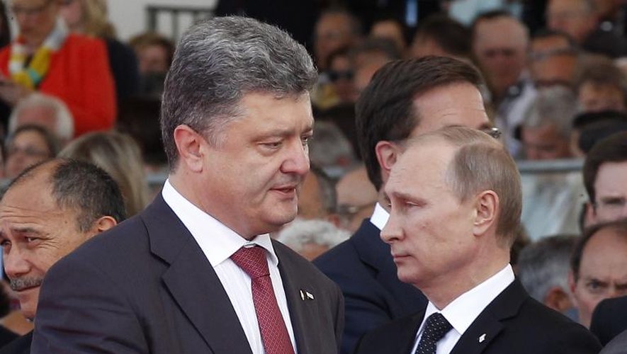 Petro Porochenko et Vladimir Poutine le 6 juin 2014 à Ouistreham