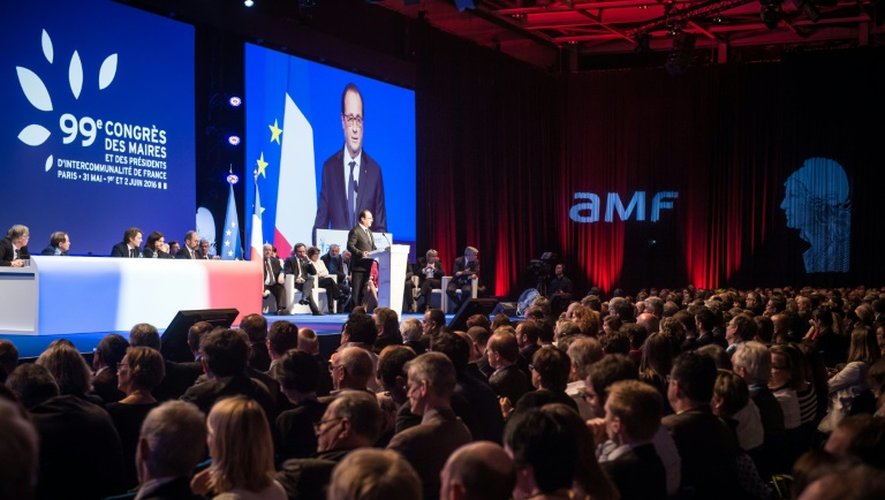 François Hollande lors du congrès des maires le 2 juin 2016 à Paris