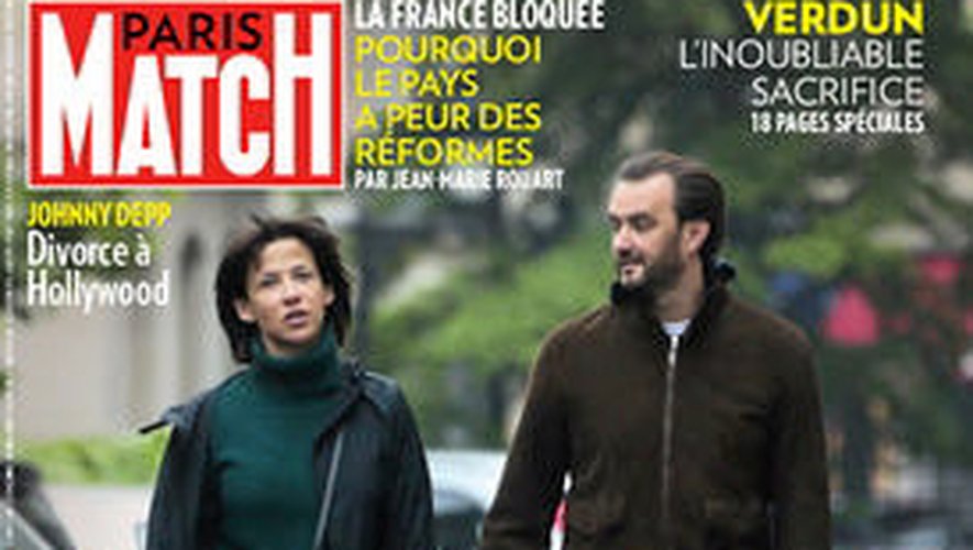 La dernière Une de Paris Match, actuellement en rayon, avec deux des personnalités préférées des Français.