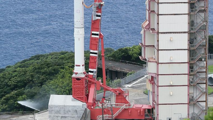 La fusée Epsilon, installée le 20 août 2013, sur la base de Uchinoura, dans la préfecture de Kagoshima, au sud du Japon