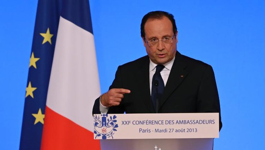 François Hollande s'exprime après la conférence des ambassadeurs à Paris, le 27 août 2013