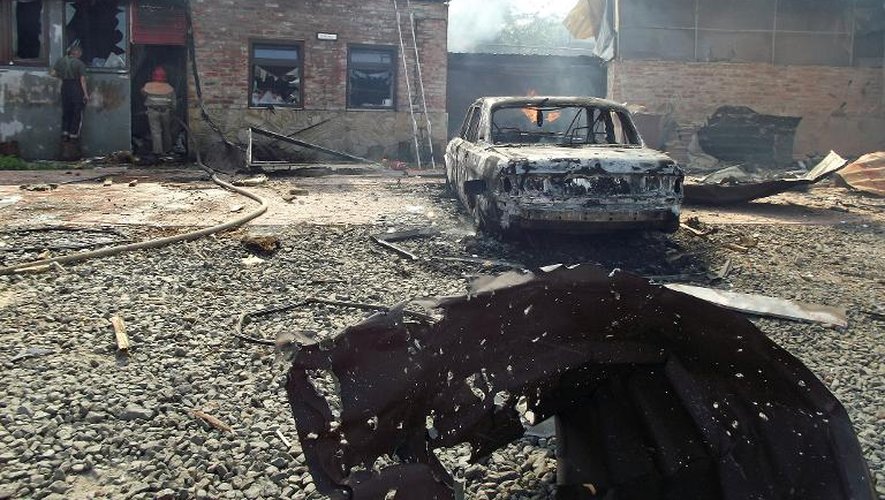 Habitations et véhicules incendiés le 8 juin 2014 à Slaviansk