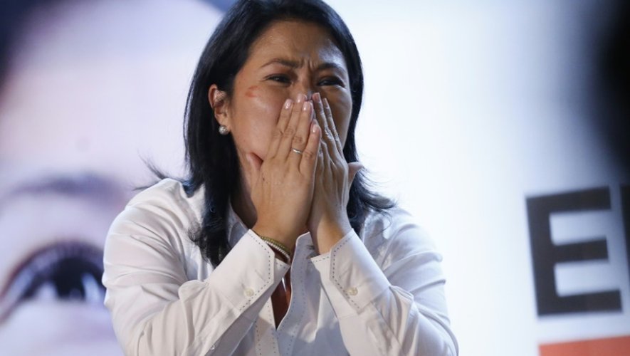 Keiko Fujimori est apparue brièvement devant ses partisans déçus le 5 juin 2016 à Lima