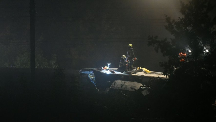 Les secours sur le lieu de la collision survenue le 5 juin 2016 entre un train de voyageurs et un train de marchandises sur la ligne reliant Namur à Liège