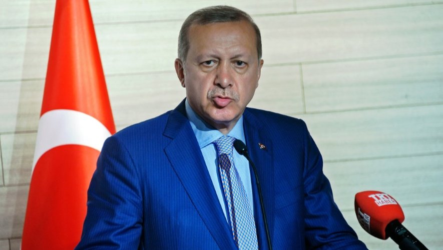 Le président turc Recep Tayyip Erdogan lors d'une conférence de presse à Mogadiscio, en Somalie, le 3 juin 2016