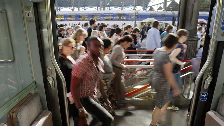Les voyageurs le 13 juin 2014 à la gare Saint-Lazare au 3e jour de la grève des cheminots