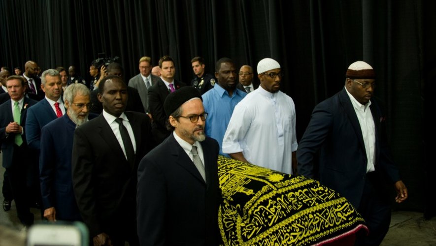 Les obsèques musulmanes de Mohamed Ali au Centre d'exposition de la ville américaine de Louisville, le 9 juin 2016