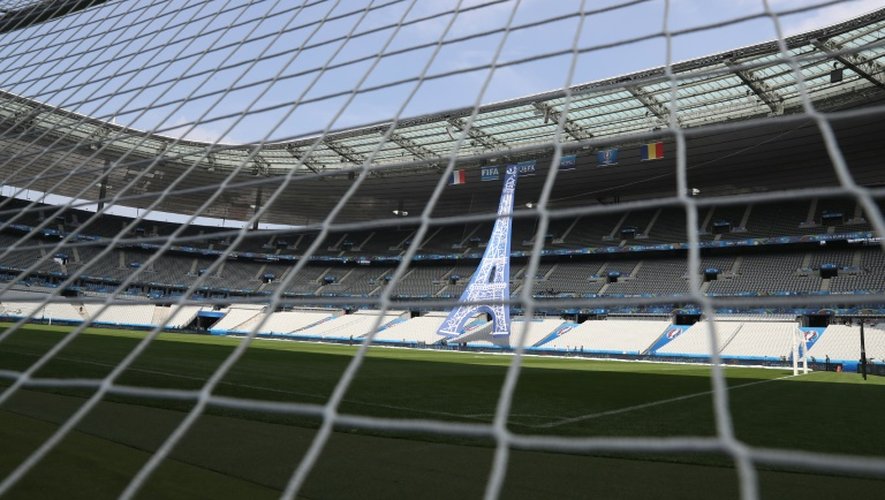 Le directeur de SNCF Transilien, Alain Krakovitch, a appelé jeudi les spectateurs du match d'ouverture de l'Euro de football à Paris, à se rendre "le plus tôt possible" au Stade de France