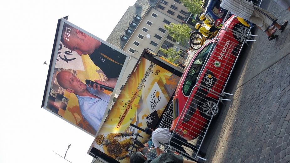 Le Tour quitte Rodez et l'Aveyron