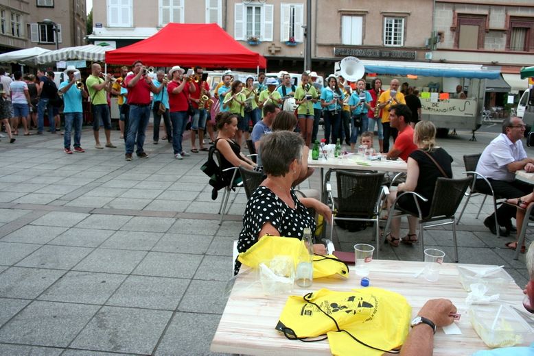 Le Tour quitte Rodez et l'Aveyron