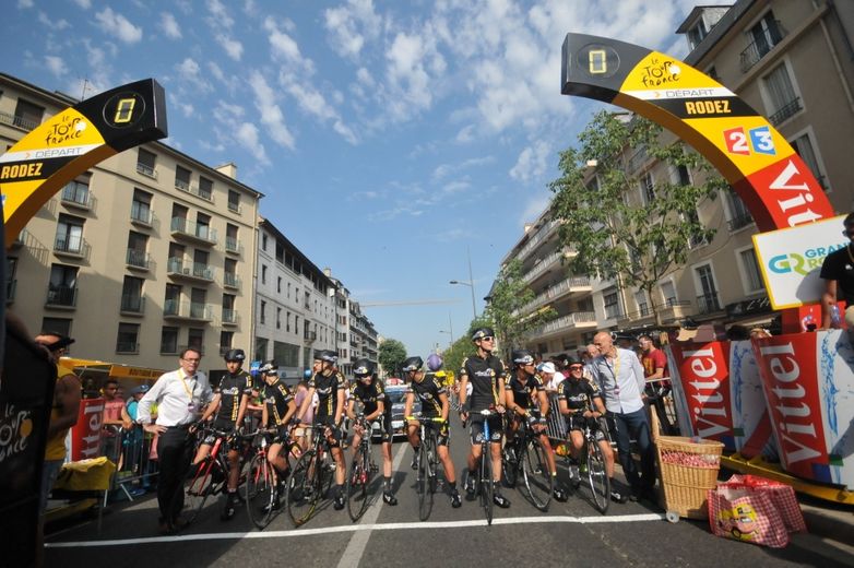 Le Tour quitte Rodez et l'Aveyron