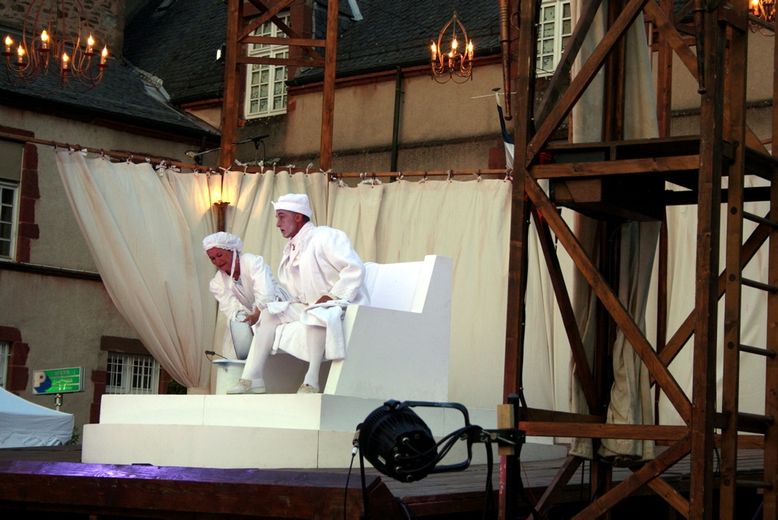 Le Tour quitte Rodez et l'Aveyron