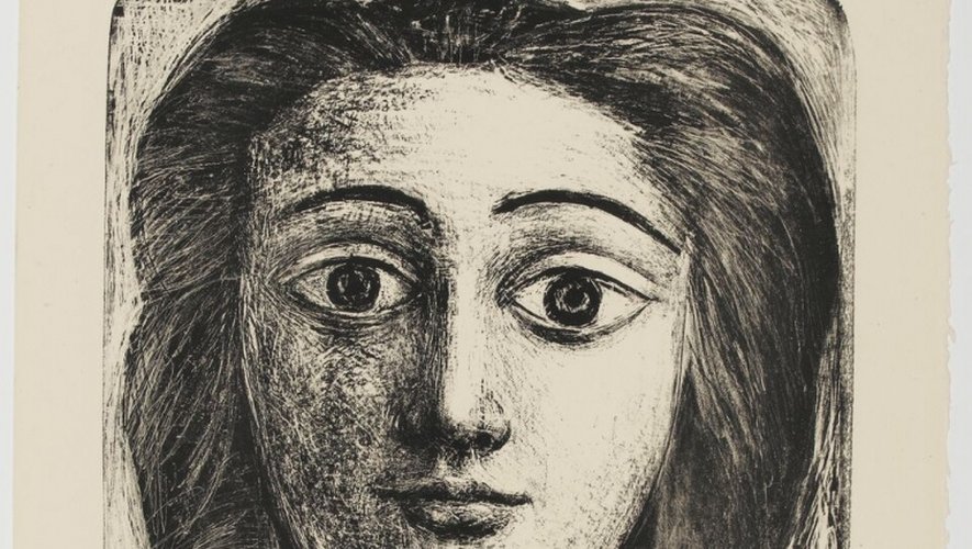 Tête de jeune fille, 1945. Lithographie, grattage à la lame à plat et au grattoir. 44,3x32,7cm. Claude Picasso.