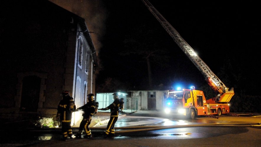Rodez : un entrepôt de la SNCF entièrement détruit par un incendie