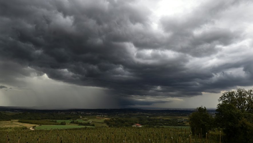 Un orage au-dessus des Monts du Lyonnais