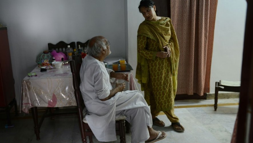 "Talaq, talaq, talaq", "je divorce"  Trois mots griffonnés par son mari dans un courrier envoyé chez ses parents ont fait voler en éclats la vie de Sadaf Mehmood, une Indienne musulmane de 31 ans, à Bhopal, en Inde