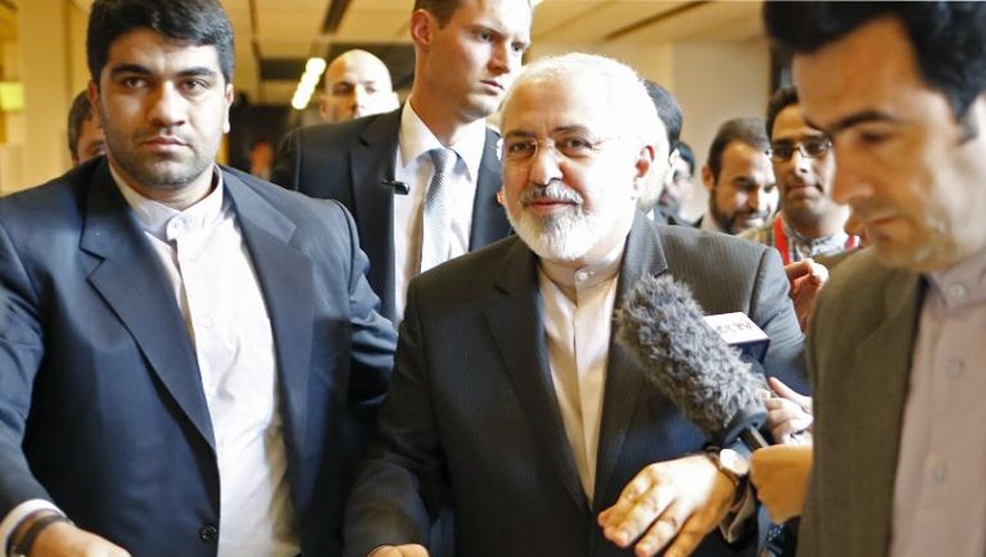 Le ministre iranien des Affaires étrangères Mohammad Javad Zarif arrive au centre de conférence à Vienne pour les discussions sur le nucléaire, le 20 juin 2014
