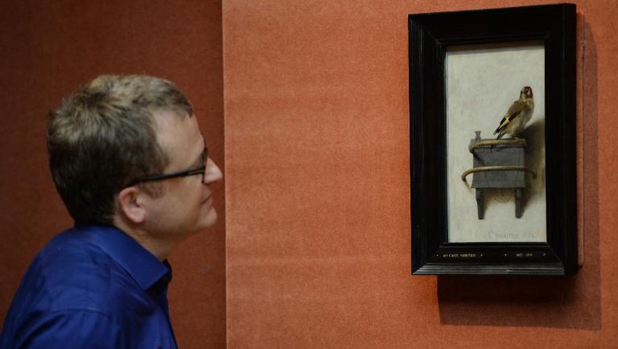 Le "Chardonneret" (1654) de Carel Fabritius, élève de Rembrandt et maître de Vermeer lors de l'exposition "Vermeer, Rembrandt et Hals: chefs-d'oeuvre de la peinture hollandaise du Mauritshuis" le 21 octobre 2013 à la Frick Collection à New