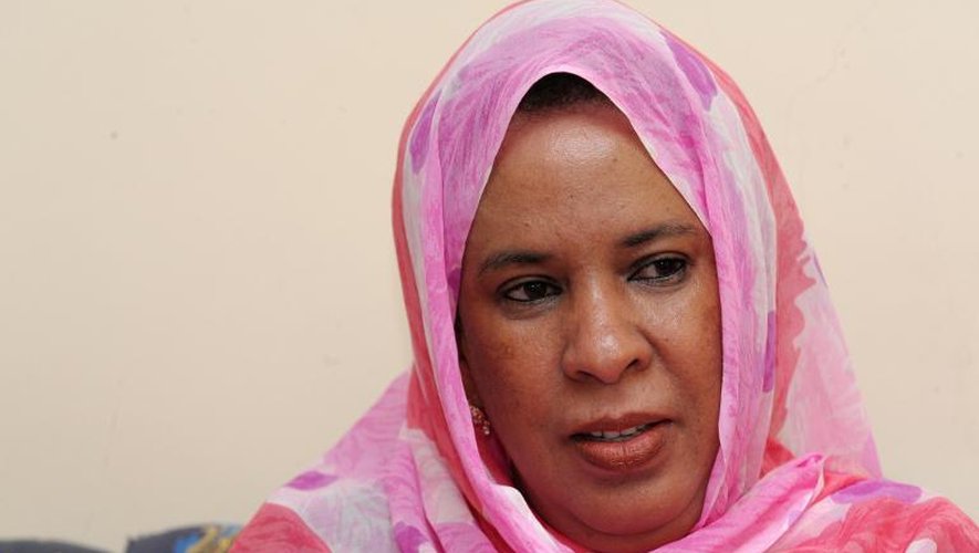 Lalla Mariem Mint Moulaye Idriss, 57 ans, candidate à l'élection présidentielle en Mauritanie, seule femme parmi cinq candidats, lors d'une interview avec l'AFP le 20 juin 2014 à Nouackshott