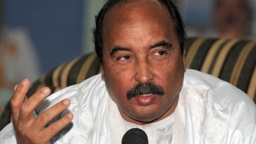 Le président mauritanien sortant Ould Abdel Aziz, favori de l'élection présidentielle, lors d'une conférence de presse à Akjoujt le 18 juin 2014