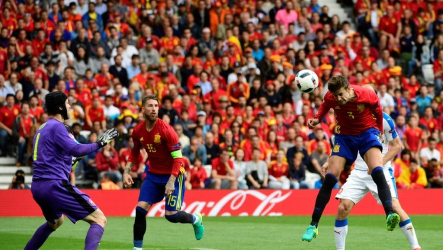 Le défenseur espagnol Gerard Piqué inscrit le but de la victoire contre la République tchèque à l'Euro, le 13 juin 2016 à Toulouse