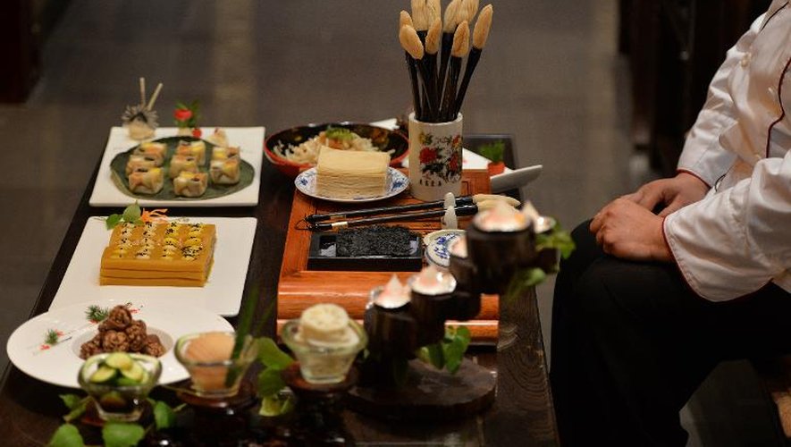 Des plats inspirés de la cuisine de Confucius présentés dans un restaurant de Jinan, dans la province du Shandong, le 24 juillet 2013