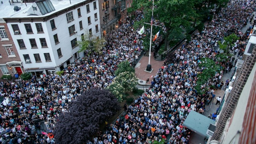 Veillée à Manhattan à New York pour les victimes du Pulse le 13 juin 2016