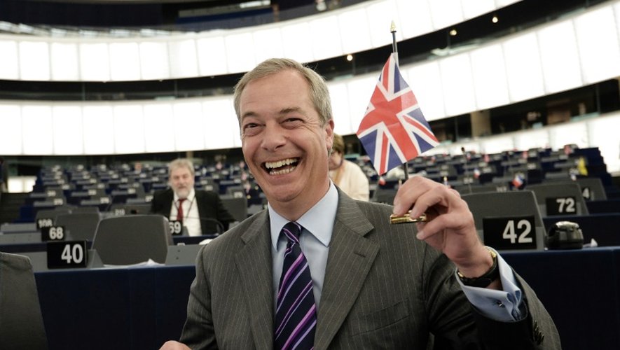 Le chef du Parti de l'Indépendance du Royaume-Uni (UKIP) Nigel Farage, appelant au Brexit, le 8 juin 2016 au Parlement européen à Strasbourg