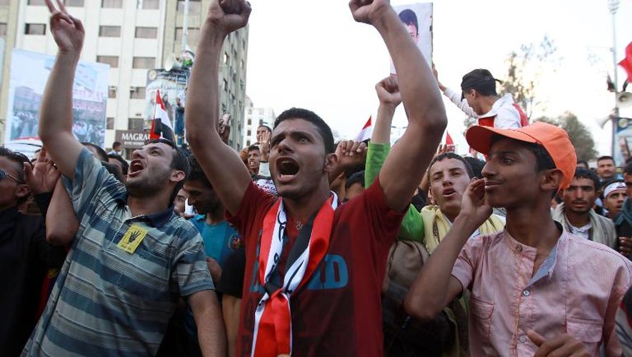 Des Yéménites manifestent à Sanaa, le 18 septembre 2013