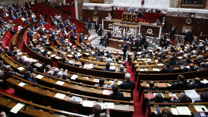 Les députés assistent à une session parlementaire le 15 juillet 2015