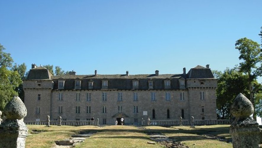 Prinsuéjols - Le petit Versailles du Gévaudan