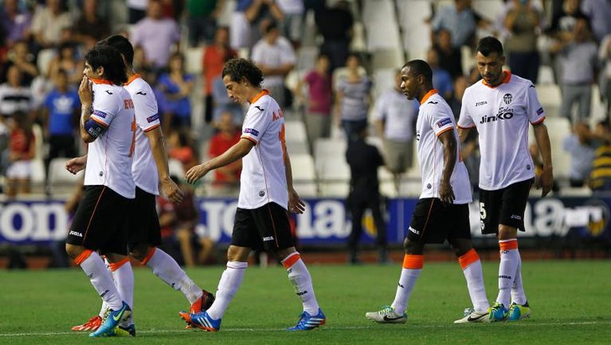 Les joueurs de Valence à l'issue de leur match perdu face à Swansea, le 19 septembre 2013 à Mestalla