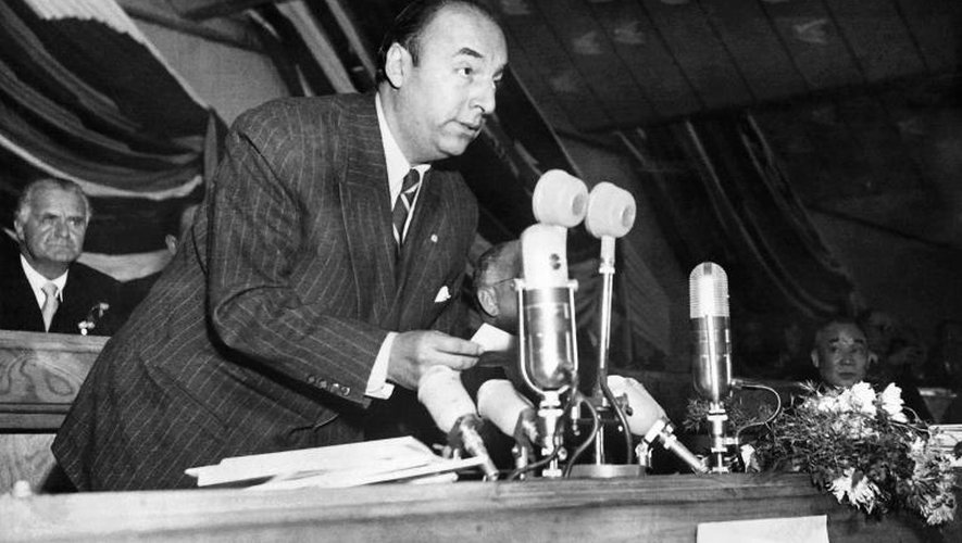 Pablo Neruda en 1955 à Varsovie