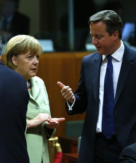 Angela Merkel et le Premier ministre britannique David Cameron, le 28 juin 2013 à Bruxelles