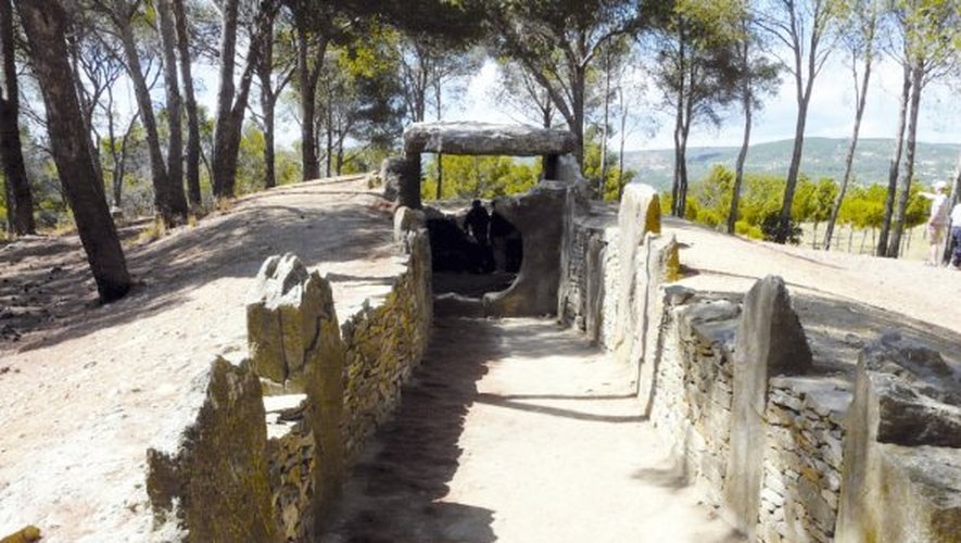Depuis le néolithique, le plus grand mégalithe du Midi se cache dans le Minervois.