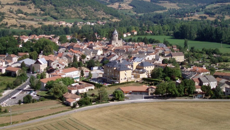 Les faits se sont déroulés dans la nuit de samedi à dimanche dans la petite commune de Nant, dans le Sud-Aveyron.