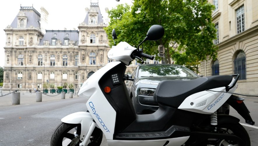 Le service de location de scooters électriques en libre accès Cityscoot sera disponible à partir de mardi à Paris