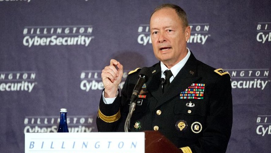 Le directeur de la NSA, le général Keith Alexander, s'exprime sur la cybersécurité, à Washington le 25 septembre 2013