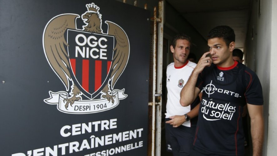Le nouveau joueur de Nice Hatem Ben Arfa arrive à l'entraînement, le 7 juin 2015 à Nice