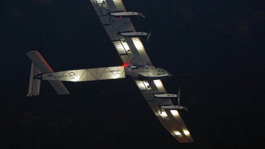 L'avion solaire Solar Impulse 2 piloté par Bertrand Piccard à son décollage le 20 juin 2016 de New York