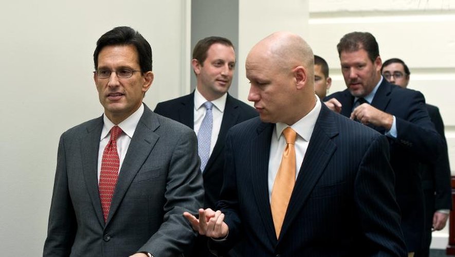 Le chef de la majorité républicaine à la Chambre des représentants Eric Cantor à son arrivée à une réunion des députés républicains le 28 septembre 2013 à Washington