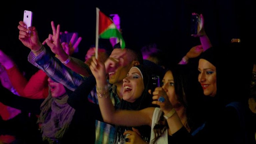Des fans au concert du chanteur palestinien Mohammed Assaf le 29 septembre 2013 à La Haye