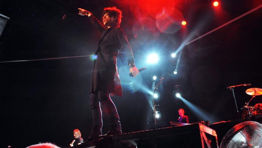 Le chanteur Nicola Sirkis, lors d'un concert au Grand-Quevilly, le 6 octobre 2009