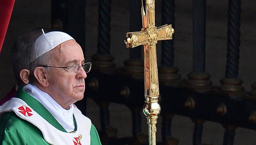 Le pape François conduit une messe place Saint-Pierre, le 29 septembre 2013 à Rome