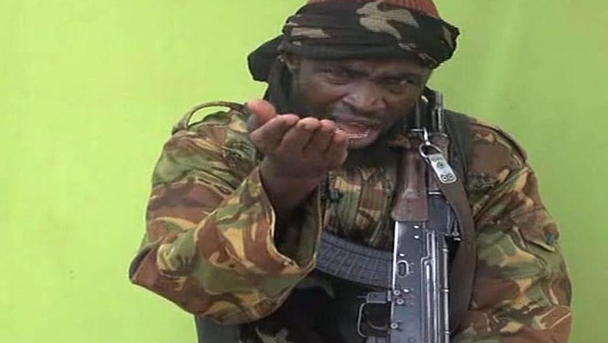 Capture d'écran d'une vidéo fournie par Boko Haram montrant un homme qui se présente comme le chef du file du groupe islamiste, Abubakar Shekau