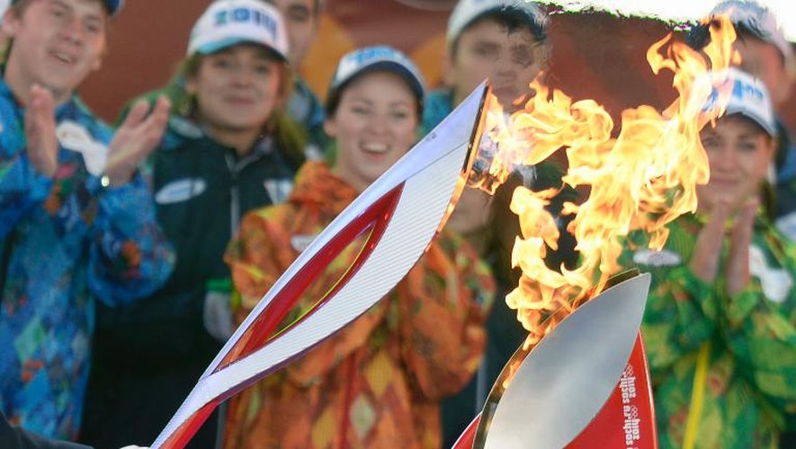 Le président Russe Vladimir Poutine a allumé la flamme olympique le 6 octobre 2013 à Moscou
