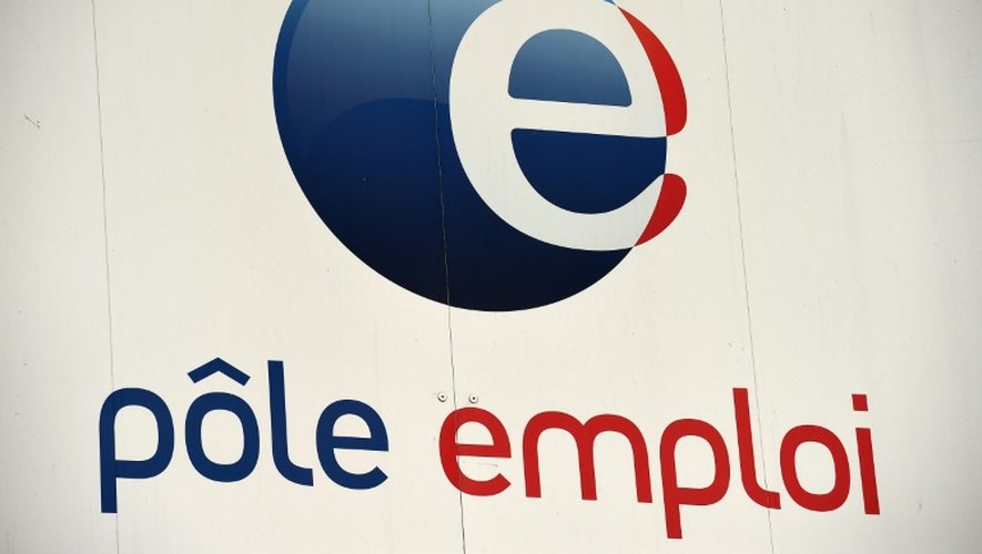 Le logo d'une agence  Pole Emploi à Montpellier, dans le sud de la France le 27 avril 2016