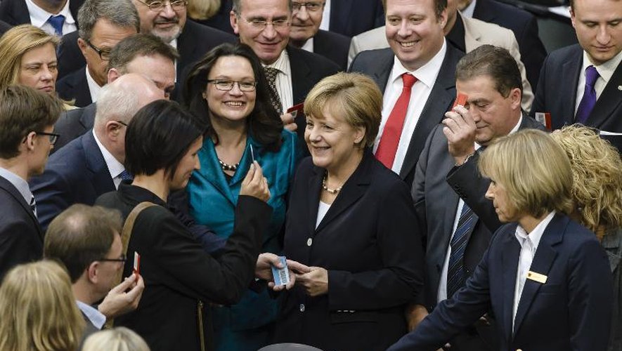 La chancelière allemande Angela Merkel au Bundestag lors du vote des députés pour le salaire minimum, le 3 juillet 2014 à Berlin
